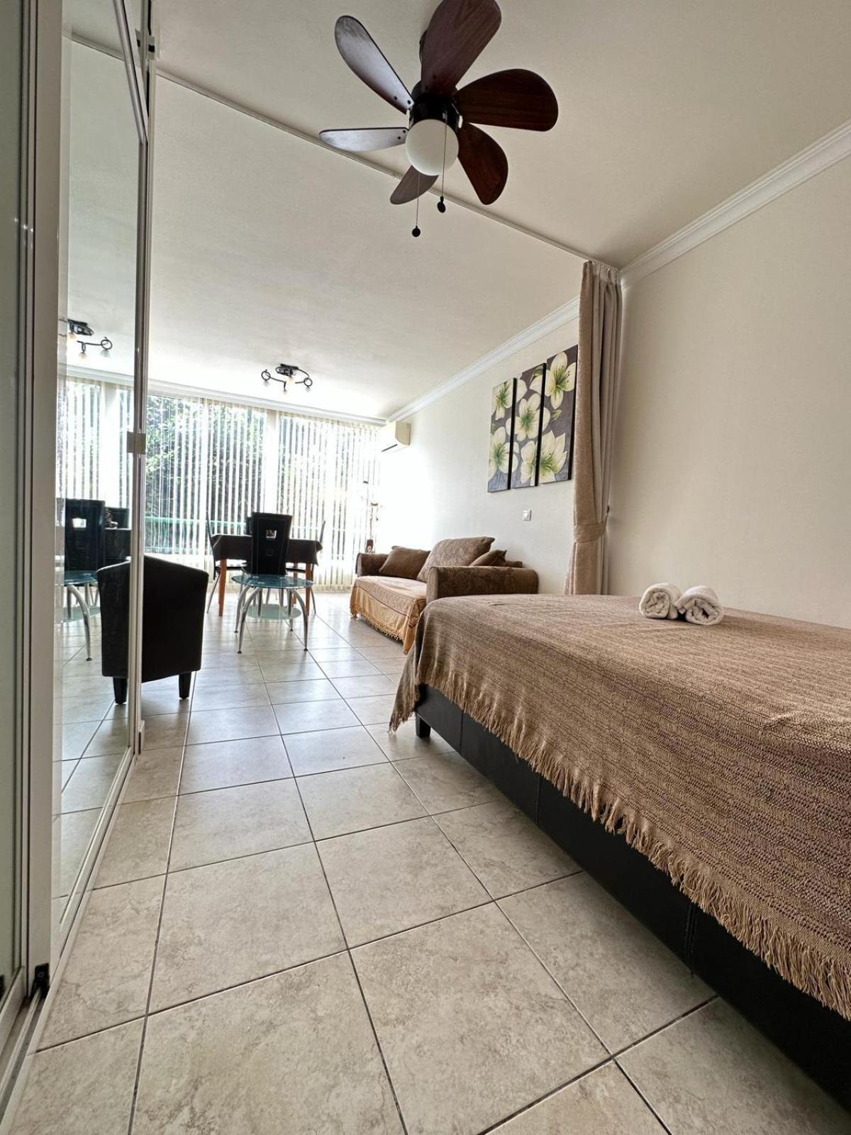 Firstline Apartment Los Cristianos Arona  Extérieur photo