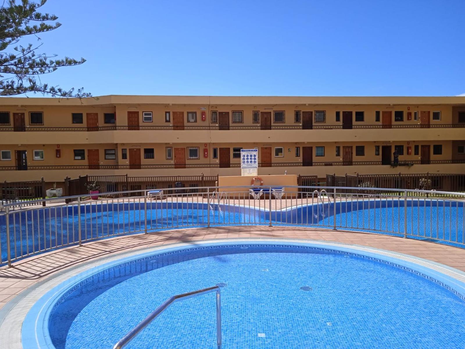 Firstline Apartment Los Cristianos Arona  Extérieur photo
